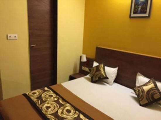 Hotel R B Residency